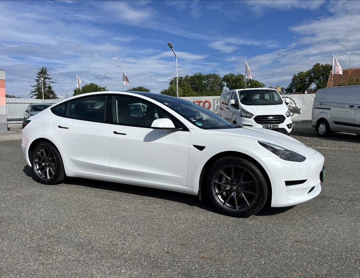 Tesla Model 3 3