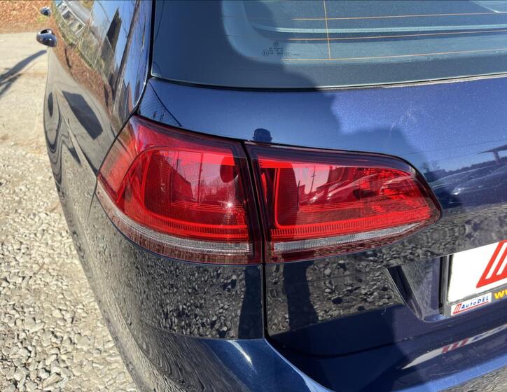 Volkswagen Golf 29