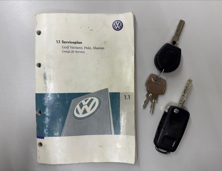Volkswagen Sharan 8