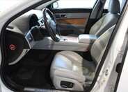 Jaguar XF 7