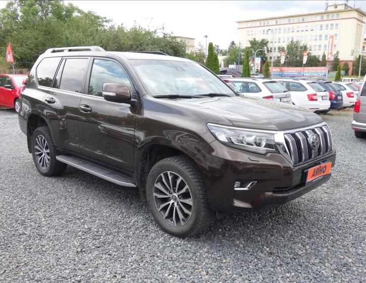 Toyota Land Cruiser 1