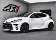 Toyota Yaris 1