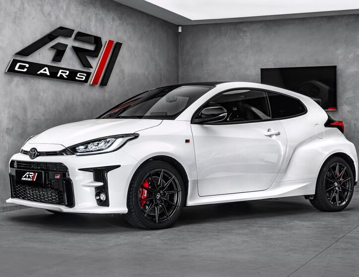 Toyota Yaris 1
