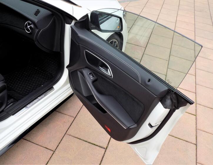 Mercedes-Benz CLA 9