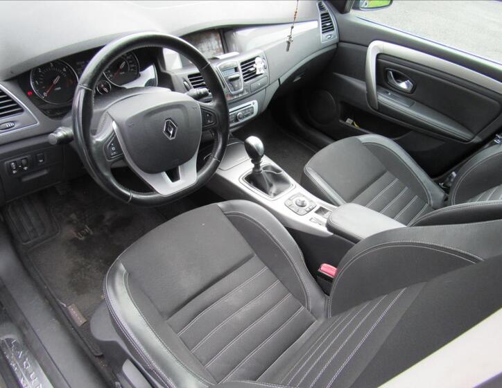 Renault Laguna 9