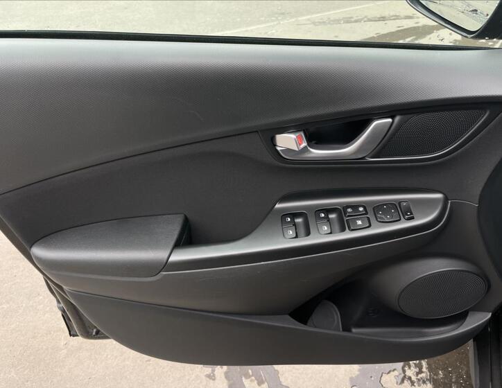 Hyundai Kona 14