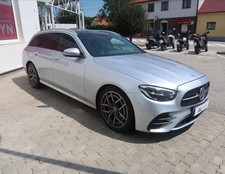 Mercedes-Benz Třídy E 2