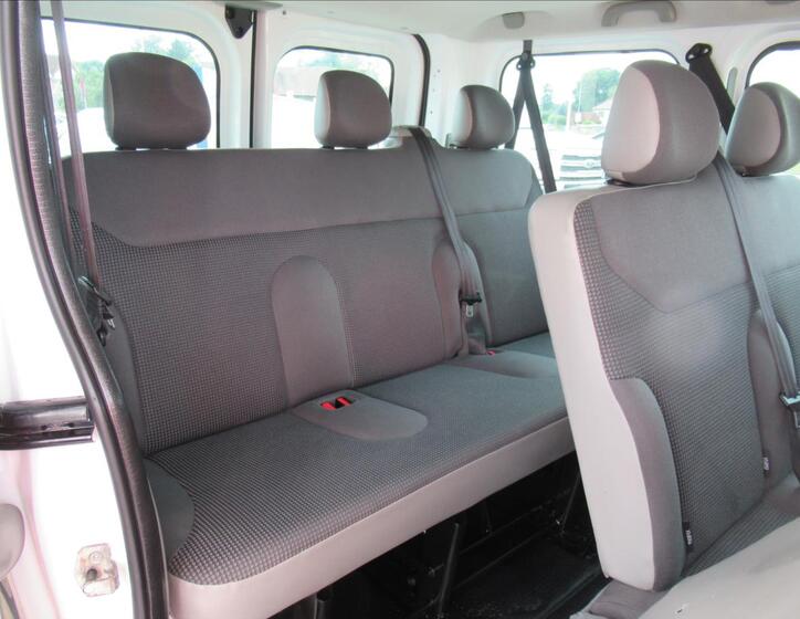 Opel Vivaro 20