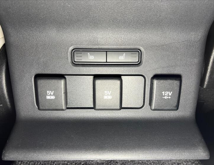 Land Rover Range Rover Velar 28