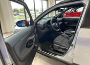 Toyota Yaris Cross 13