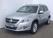 Volkswagen Tiguan 1