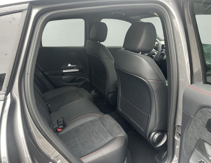 Mercedes-Benz GLA 14