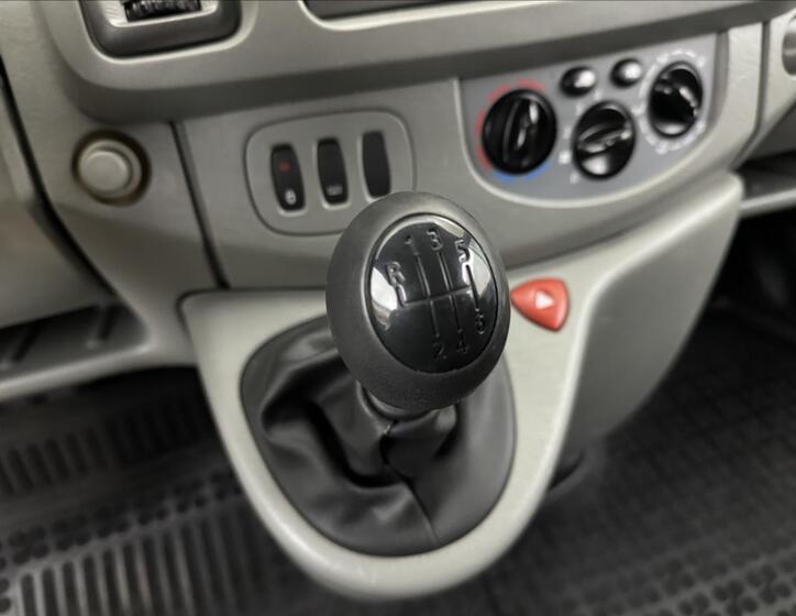 Opel Vivaro 14
