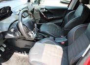 Peugeot 2008 9