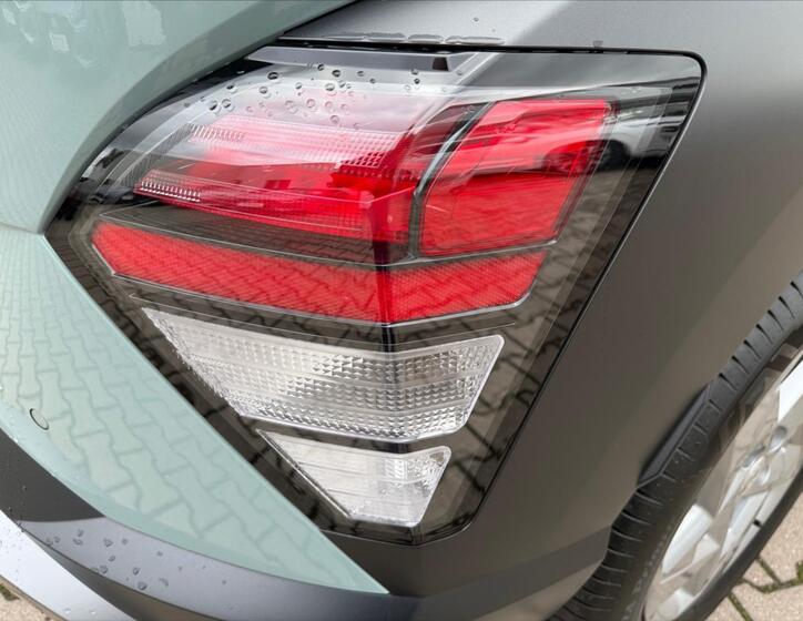 Hyundai Kona 12