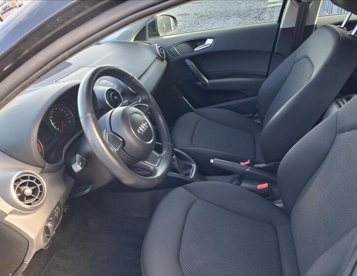 Audi A1 12