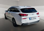 Hyundai i30 4