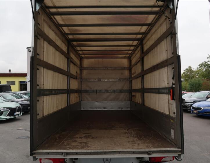 Mercedes-Benz Sprinter 19