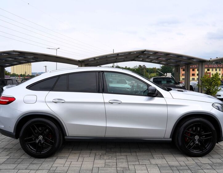 Mercedes-Benz GLE 7