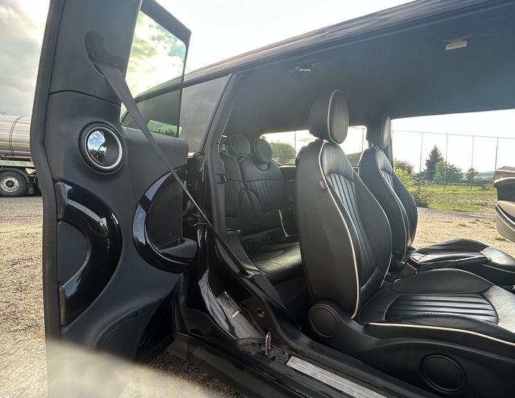 Mini Clubman 9