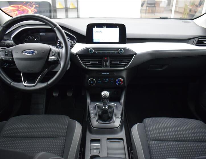 Ford Focus 16