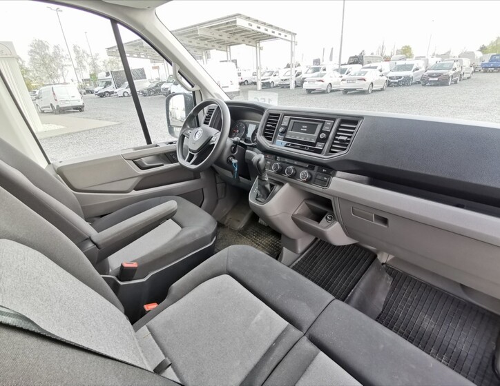 Volkswagen Crafter 8