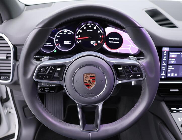 Porsche Cayenne 22