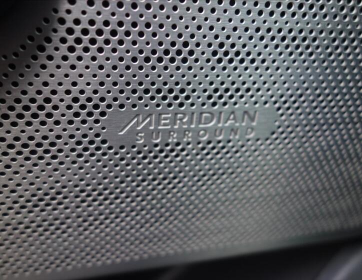 Land Rover Range Rover Velar 29