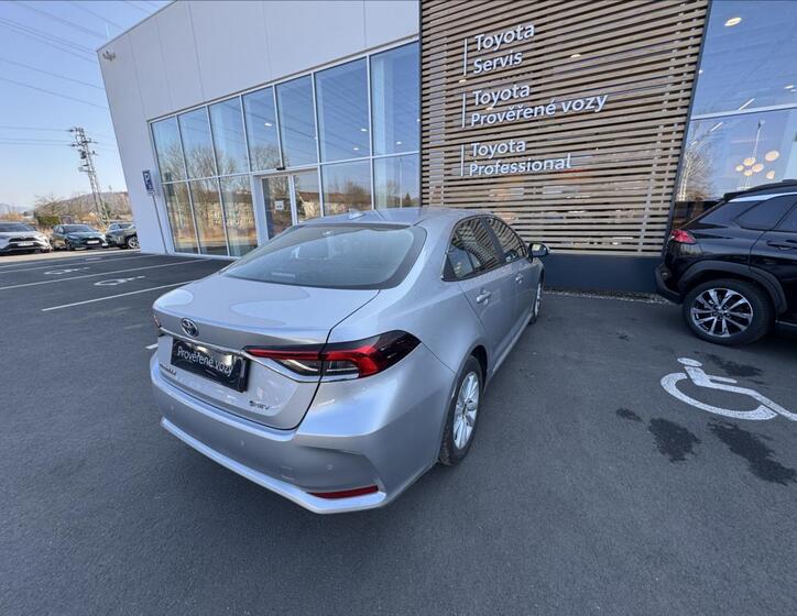 Toyota Corolla 2