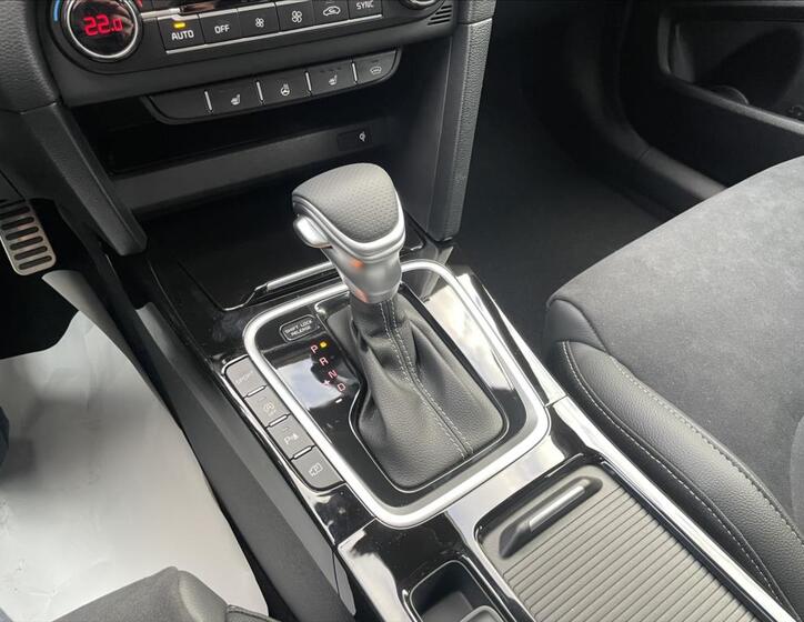 KIA ProCeed 14