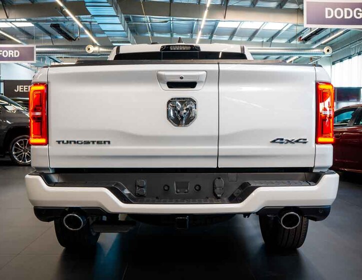 Dodge RAM 5