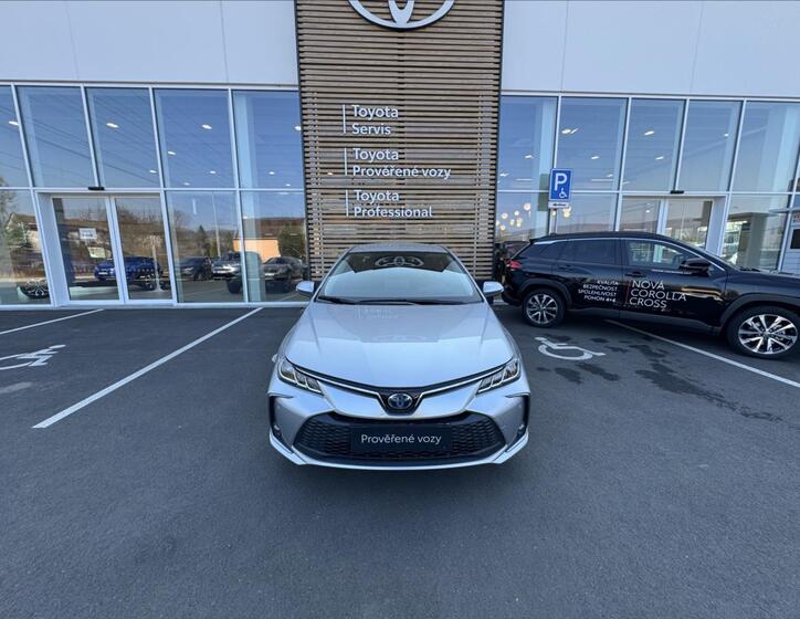 Toyota Corolla 4