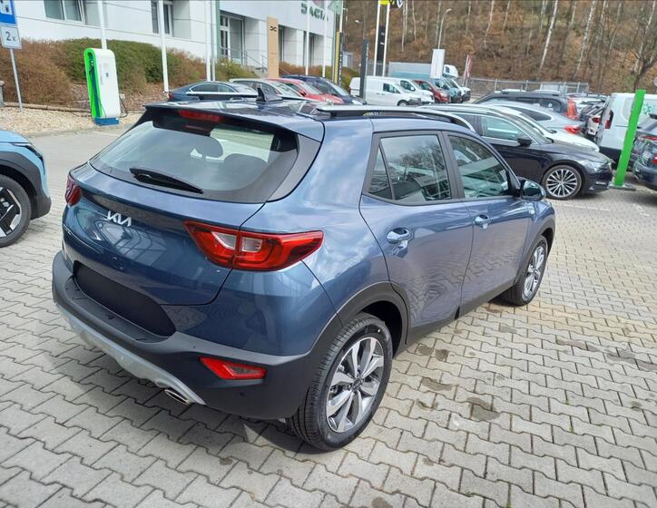 KIA Stonic 6