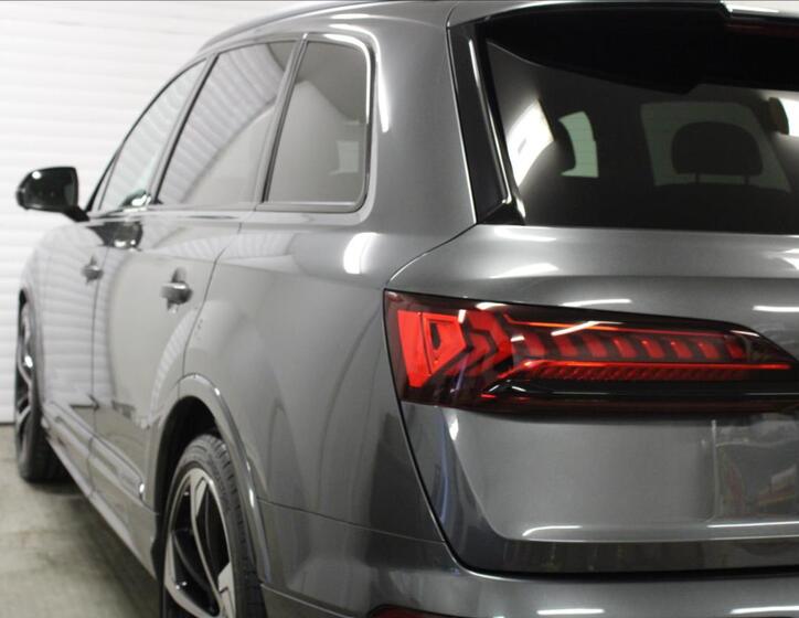 Audi Q7 54