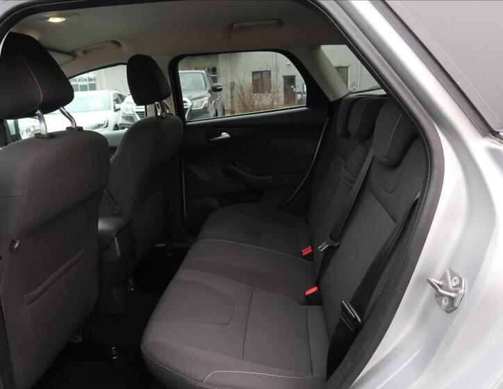 Ford Focus 17