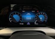 Volkswagen Golf 11