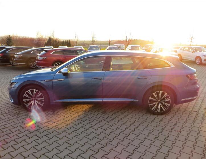 Volkswagen Arteon 4