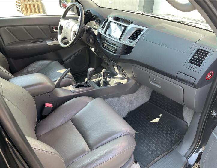 Toyota Hilux 21