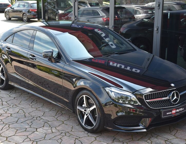 Mercedes-Benz CLS 1