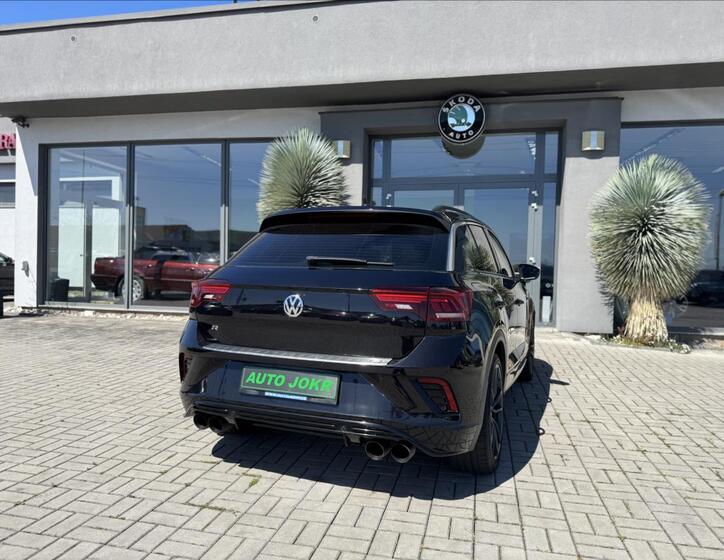 Volkswagen T-Roc 5