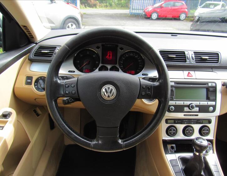 Volkswagen Passat 12