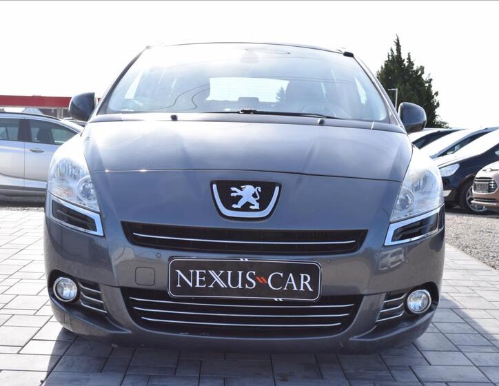 Peugeot 5008 2