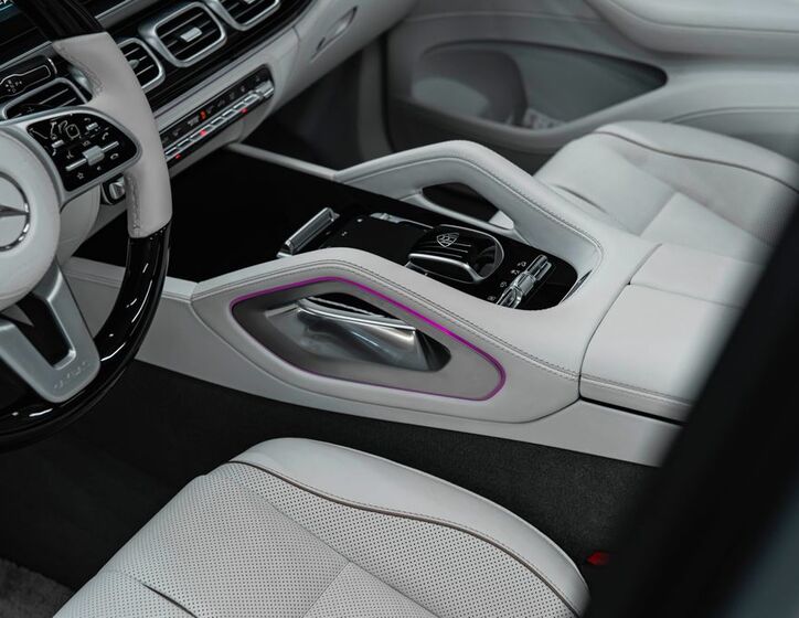 Mercedes-Benz GLS 10