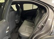 Lexus UX 300h 8