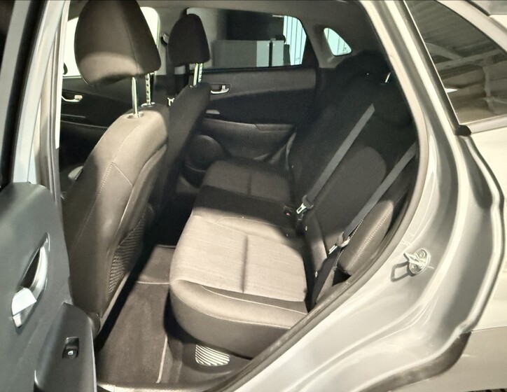 Hyundai Kona 8