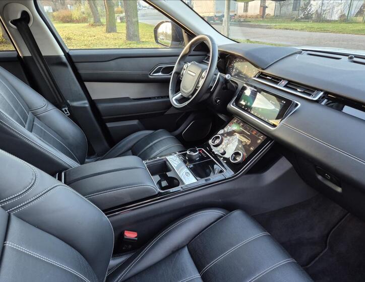 Land Rover Range Rover Velar 13