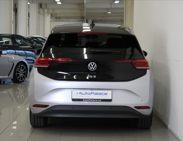 Volkswagen ID.3 4