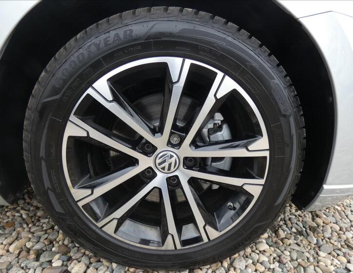Volkswagen Passat 17