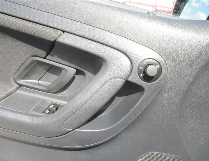 Škoda Roomster 12