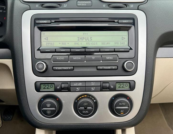 Volkswagen EOS 25